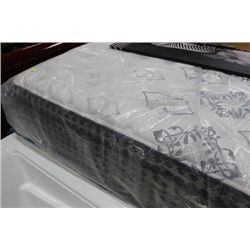 SEALY KING SIZE PILLOWTOP MATTRESS W BOXSPRING
