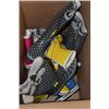 Image 1 : BOX W ADULT AND CHILDRENS RAIN BOOTS