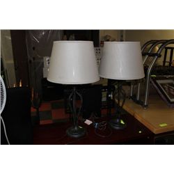 PAIR OF LAMPS