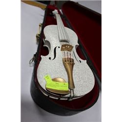 VIOLIN 4/4 SIZE WHITE / GOLD WITH OLD WOOD CASE