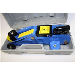 2 TONNE HYDRAULIC FLOOR JACK