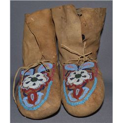 PLAINS INDIAN MOCCASINS