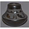 Image 2 : SAN ILDEFONSO POTTERY VASE