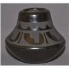 Image 3 : SAN ILDEFONSO POTTERY VASE