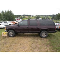 1997 Chev Suburban -Needs A/C work SN-3GNGC26J7VG131180