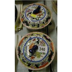 A pair of Staffordshire tureens. £60-80