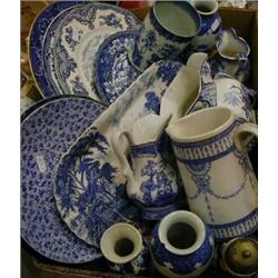 Blue and white china including Mason's jug. £40-50