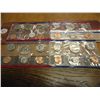 Image 2 : 1984 & 1985 US MINT SETS P/D (WITH ENVELOPES)
