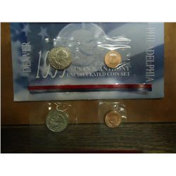 1999 P & D SBA DOLLAR UNC COIN SET