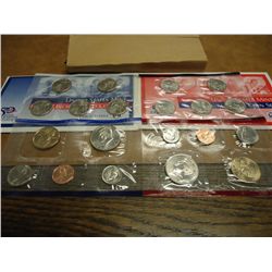 2002 US MINT SET (UNC) P/D (WITH ENVELOPE)