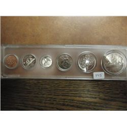 1968 CANADA (PF LIKE) SET IN PLASTIC HOLDER