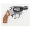Image 2 : Smith & Wesson Model 37 Airweight DA revolver, .38  Special cal., 2” barrel, blue finish, checkered