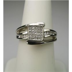 Dazzling Princess cut Diamond Ring with 25  invisible set and 8 round channel set Diamonds  with G-H