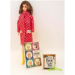 1965 BRUNETTE FRANCIE BARBIE DOLL WITH CLOTHES