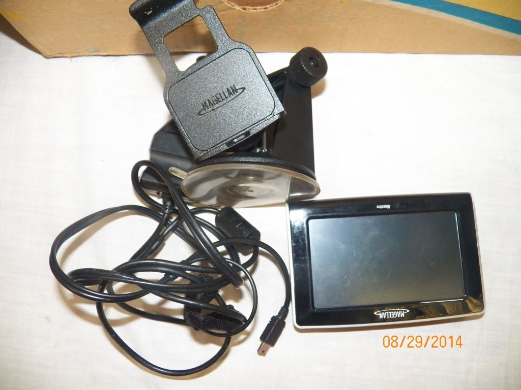 Magellan GPS GPS with Docking and Power Cord Rpt 140227001 Tag 140001156
