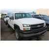 Image 2 : 2006 CHEVROLET 2500 HD PICK UP  WITH DURAMAX ALLISON TRANSMISSION