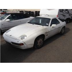 1990 PORSCHE 928 VIN 2BG608312LS841785