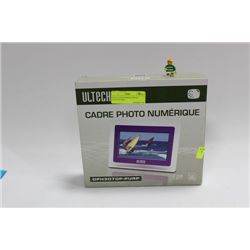 NEW UI-TECH DIGITAL PHOTO FRAME IN BOX
