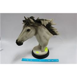 LARGE WHITE/GREY HORSE HEAD STATUE