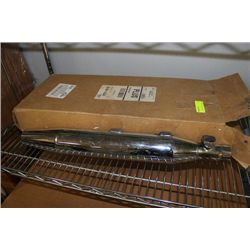 PAIR OF USED HARLEY DAVIDSON MUFFLERS