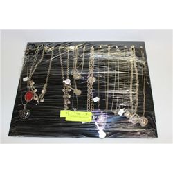 TRAY OF FASHION JEWELRIES ON CHOICE