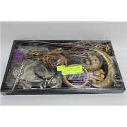 TRAY OF FASHION JEWELRIES ON CHOICE