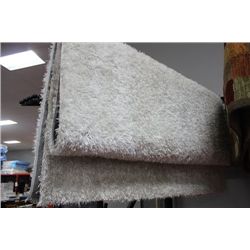 SHOWHOME 8X12 SHAG WHITE CARPET