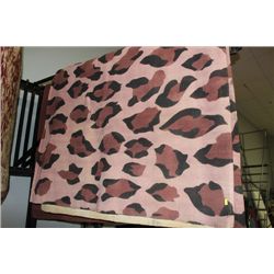 TURKISH INDOOR/OUTDOOR AREA CARPET ON CHOICE PINK