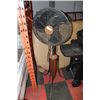Image 1 : ELECTRIC FAN