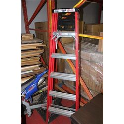 FIBREGLASS 6FT LADDER, LIKE NEW