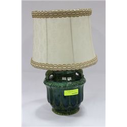 CERAMIC LAMP ON CHOICE GREEN