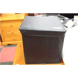 BLACK LEATHER OTTOMAN W/ STORAGE