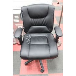 BLACK LEATHERETTE HYDRAULIC LIFT CHAIR