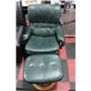 Image 1 : GREEN LEATHER RECLINER W/ OTTOMAN