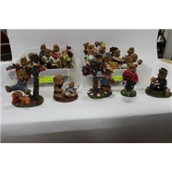 2 TRAYS OF PAPELL GIFT WARE COLLECTOR BEARS