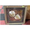 Image 1 : FRAMED FLORAL PICTURE