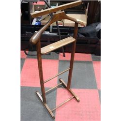 MEN'S WOODEN VALET