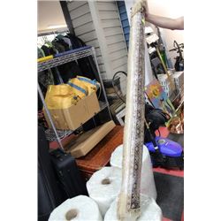 5 X 8 AREA RUG (NEW)