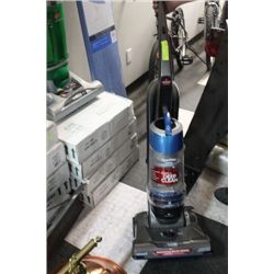 CLEAN VIEW DELUX UPRIGHT VACUUM