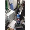 Image 1 : CLEAN VIEW DELUX UPRIGHT VACUUM