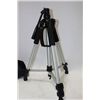Image 1 : CAMERA TRIPOD