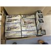 Image 1 : Box Lot of 25 Acrylic Memo Clips