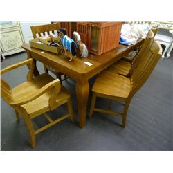 Oak Dining Table w/8 Chairs & Leaf