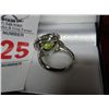Image 3 : 4 Ct. Peridot Heart Ring