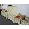 Image 1 : Oriental Bedroom Suite