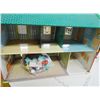 Image 2 : Doll House