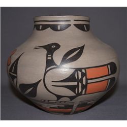 SANTO DOMINGO POTTERY JAR