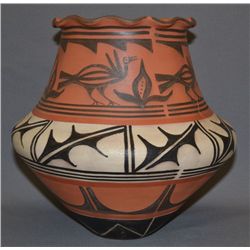 SANTO DOMINGO POTTERY JAR