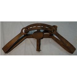 S. Newhouse #150 bear trap, made in Canada, both springs marked Ont., complete, nice trap