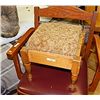 Image 1 : SMALL FOOT STOOL